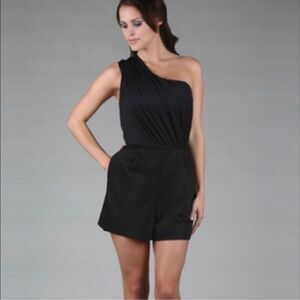 Black Halo Black Kelly One Shoulder Pleated Romper size 4